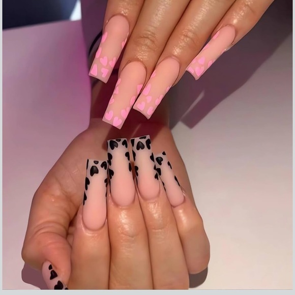 Other - Leopard and Pink Heart Fake Press On Nails NWT